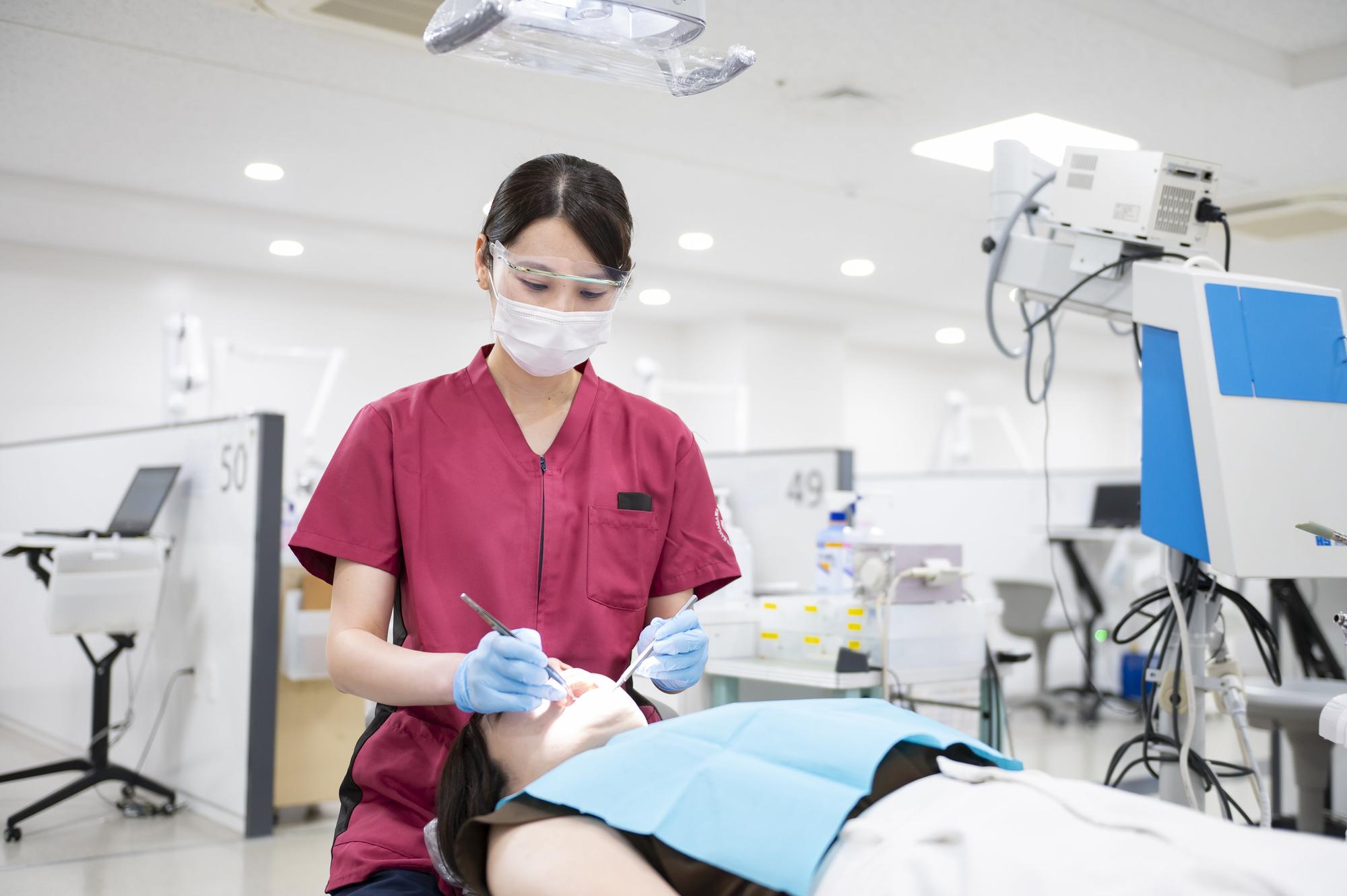 歯科予防処置の様子