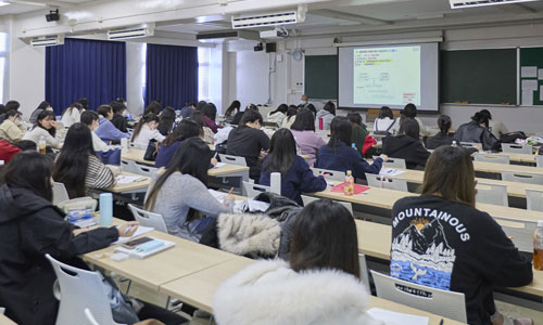 国試・就職対策の授業風景