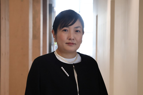飯塚 雅子