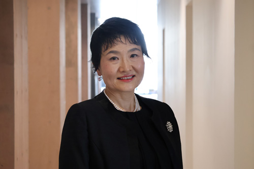 眞田 英子